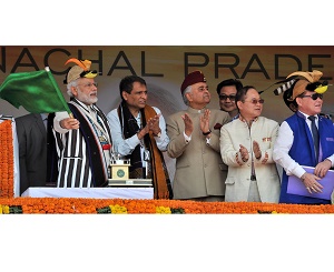 The Prime Minister, Shri Narendra Modi flagging off the AC Express between Naharlagun and New Delhi and Inter-City Express between Naharlagun and Guwahati, at Itanagar, in Arunachal Pradesh on February 20, 2015. 